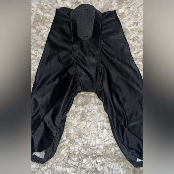 Football Pants (YXL) - Picture 2 of 3